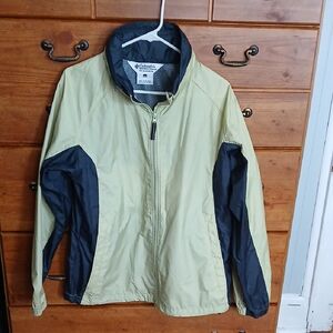 Columbia Women's Full Zip-Up  Windbreaker With Hood /Size :Large